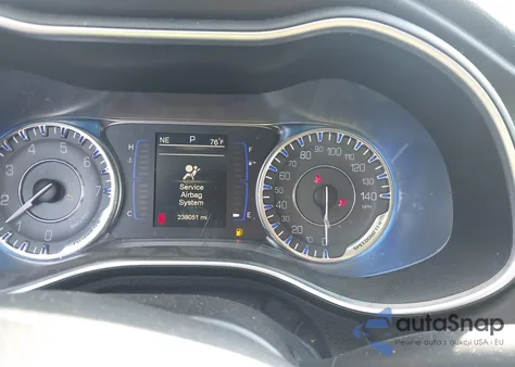 2016 Chrysler 200 Limited z USA, uszkodzony, nr VIN 1C3CCCAB3GN131981